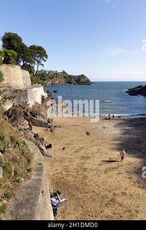 Cornwall Beach; Readymoney Beach oder Readymoney Cove, ein Strand an der Fowey-Mündung, im Herbst, Fowey Cornwall South West England, Großbritannien Stockfoto