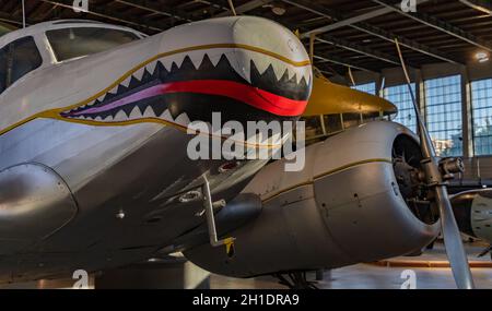 Ein Bild der Cessna UC-78A Bobcat im Haupthangar des Polnischen Luftfahrtmuseums. Stockfoto