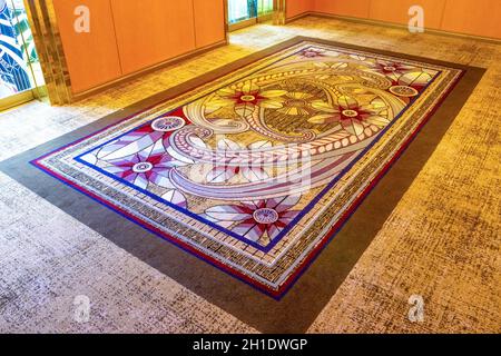 Fort Lauderdale - 9. Dezember 2019: Das Fragment des Innenraums des Holland-Amerika-Kreuzfahrtschiffs Eurodam am Seehafen Port Everglades in Fort Lauderdale, Flo Stockfoto