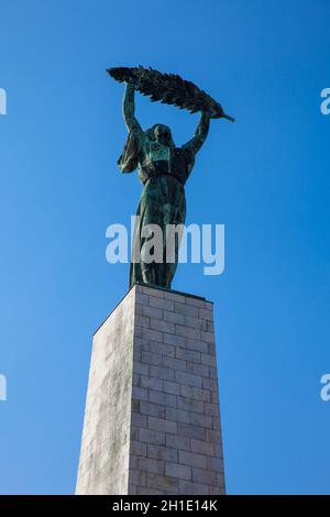 BUDAPEST, Ungarn - April, 2018: Die Freiheitsstatue oder Freiheit Denkmal auf dem Gellertberg in Budapest Stockfoto