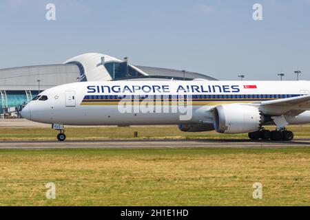 Guangzhou, China - 23. September 2019: Singapore Airlines Boeing 787-10 Dreamliner Flugzeug am Flughafen Guangzhou (CAN) in China. Boeing ist ein Amerikaner Stockfoto