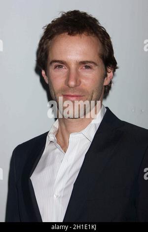 Alessandro Nivola nimmt am 22. März 2009 an der Eröffnungsaufführung von „God of Carnage“ im Bernard B. Jacobs Theater in New York City Teil. Foto: Henry McGee/MediaPunch Stockfoto