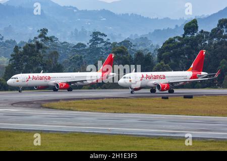 Medellin, Kolumbien - 27. Januar 2019: Avianca Airbus Airplanes am Flughafen Medellin Rionegro (MDE) in Kolumbien. Airbus ist eine europäische Flugzeugfabrik Stockfoto