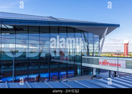 Danzig, Polen - 29. Mai 2019: Terminal der Flughafen Danzig (GDN) in Polen. Stockfoto