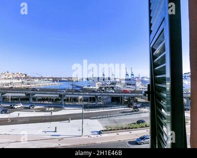 Genua, Ligurien, Italien - September 11, 2019: Die Fähre Schiffe im Hafen von Genua. Stockfoto