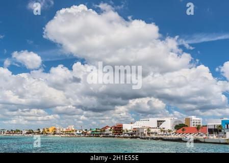 Cozumel, Mexiko - 24. April 2019: Stadtbild der Hauptstadt der Insel Cozumel, Mexiko, Karibik. Stockfoto