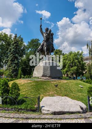 Kiew, Ukraine - Juli 13, 2019: Denkmal Hetman Petro Konashevych-Sahaidachny (1582-1622) in Kiew, Ukraine. Stockfoto