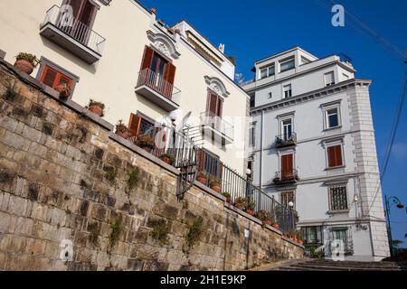 Pedamentina di San Martino ein komplexes System der abgestuften Abfahrten mit 414 Schritte, verbindet die Certosa di San Martino des historischen Zentrum der Stockfoto