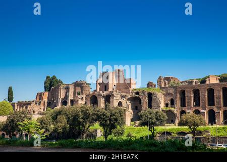 Tempel des Apollo Palatinus auf Palatin Hügel des antiken Rom und Circus Maximus Stockfoto