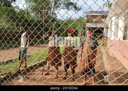 Buerarema , bahia / brasilien - 17. juni 2012: Tupinamba Indianer werden während der Besetzung einer Farm in der Gemeinde Buerarema gesehen. *** Lokale Bildunterschrift Stockfoto