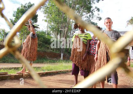 Buerarema , bahia / brasilien - 17. juni 2012: Tupinamba Indianer werden während der Besetzung einer Farm in der Gemeinde Buerarema gesehen. *** Lokale Bildunterschrift Stockfoto