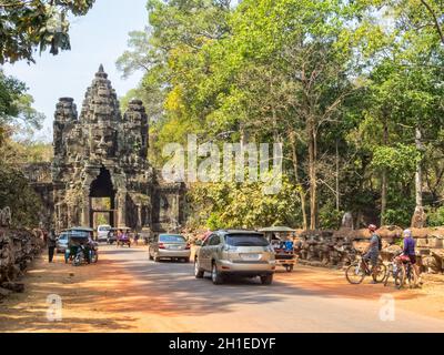 Victory Gate ist eines von zwei Toren in den östlichen Mauern von Angkor Thom - Siem Reap, Kambodscha Stockfoto