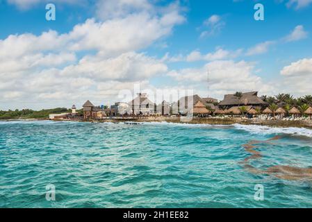 Costa Maya, Mexiko - 25. April 2019: Küste der Stadt Costa Maya Kreuzfahrthafen, Mexiko. Stockfoto