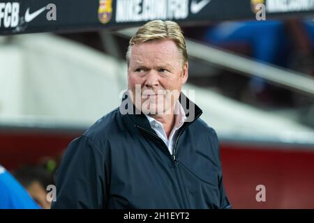 Ronald Koeman, Cheftrainer des FC Barcelona während des Fußballspiels der spanischen Meisterschaft La Liga zwischen dem FC Barcelona und dem FC Valencia am 17. Oktober 2021 im Camp Nou-Stadion in Barcelona, Spanien - Foto: Marc Gonzalez Aloma/DPPI/LiveMedia Stockfoto