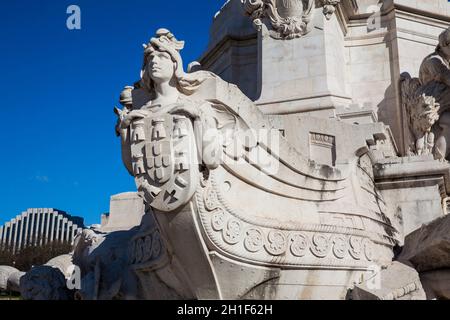 LISSABON, PORTUGAL - MAI, 2018: Detail des Denkmals für den Marquis von Pombal, das an einem wichtigen Kreisverkehr in der Stadt Lissabon in Portugal liegt Stockfoto