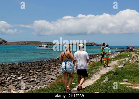 caravelas, bahia / brasilien - 22. oktober 2012: Touristen besuchen die Insel im Marinepark Abrolhos im Süden Bahia. *** Ortsüberschrift *** Stockfoto