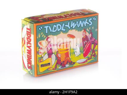 SWINDON, Großbritannien - 25 Oktober, 2018: Retro Tiddlywinks Spiel auf weißem Hintergrund Stockfoto