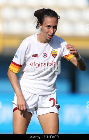 Sesto San Giovanni, Mailand, Italien. Oktober 2021. Paloma Lazaro von AS Roma reagiert während des Spiels Serie A Femminile im Stadio Ernesto Breda, San Giovanni. Bildnachweis sollte lauten: Jonathan Moscrop/Sportimage Kredit: Sportimage/Alamy Live News Stockfoto