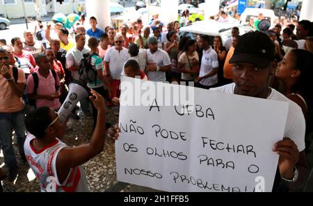 salvador, bahia / brasilien - 12. Mai 2015: Demonstration von Mitarbeitern, die von der Federal University of Bahia - UFBA - im Viertel Canela in Th Stockfoto