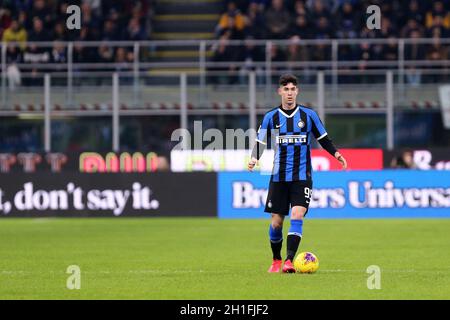 Mailand, Italien. Februar 2020. COPPA Italia Halbfinale erste Etappe . FC Internazionale gegen Ssc Neapel. Alessandro Bastoni vom FC Internazionale. Stockfoto