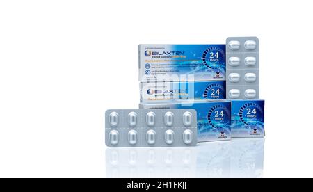 CHONBURI, THAILAND-MAY 24, 2020 : ฺBilaxten Tabletten Pillen in Aluminiumfolie Blisterverpackung. Bilastin 20 mg nicht sedierende Antihistaminika. Bilaxten i. Stockfoto