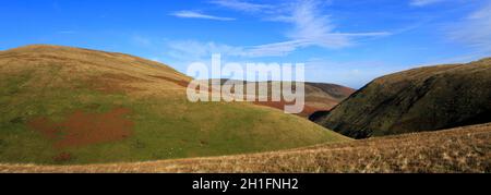 Blick auf die Bannerdale Crags von Scales Fell, Lake District National Park, Cumbria, England Stockfoto