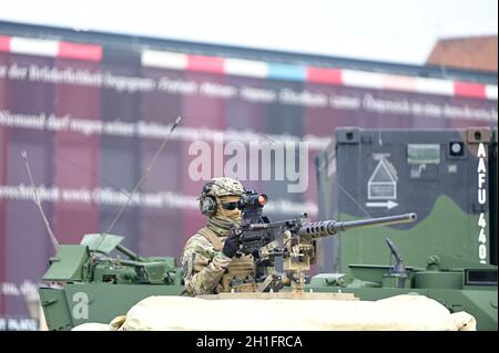 Wien, Österreich. 18. Okt. 2021. Pressekonferenz zu den Militärfeiern der Streitkräfte anlässlich des Nationalfeiertags 2021 auf dem Heldenplatz in Wien Stockfoto