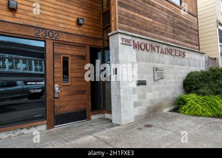 Tacoma, WA USA - ca. August 2021: Straßenansicht der Bergsteiger Tacoma Program Center in der Altstadt. Stockfoto