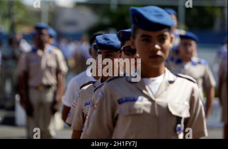 salvador, bahia/brasilien - 24. Juli 2019: Studenten der Militärpolizei von Salvador werden während der Ausbildung auf dem Schulhof gesehen. *** Lokales C Stockfoto