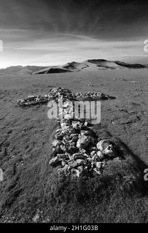 Das White Cross Memorial auf dem Berg Blencathra, Cumbria, Lake District National Park, England, Großbritannien Stockfoto