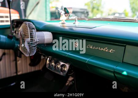 BERLIN - Mai 05, 2018: Innenraum des Full-size Auto Chevrolet Bel Air Coupé (dritte Generation). Stockfoto