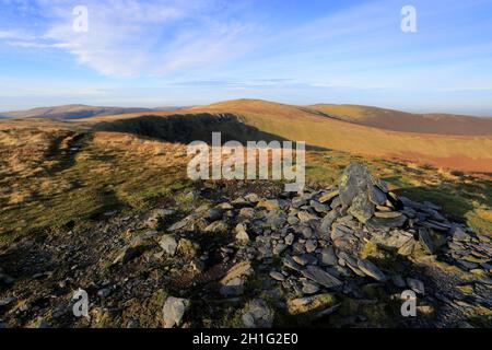 Der Gipfelsturm von Bannerdale Crags Fell, Lake District National Park, Cumbria, England Stockfoto