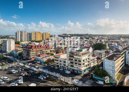 Pointe-à-Pitre, Guadeloupe - Dezember 20, 2016: Blick von Pointe-a-Pitre vom Kreuzfahrtschiff, Guadeloupe, ein Überseeisches Gebiet Frankreichs in der L Stockfoto