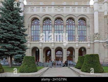 Budapest, Ungarn - 13. Juli 2015: Konzertsaal Buildng Vigado in Budapest, Ungarn. Stockfoto