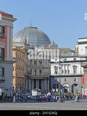 Neapel, Italien - 22. Juni 2014: Galleria Umberto I Historic Shopping Arcade Building in Napoli, Italien. Stockfoto