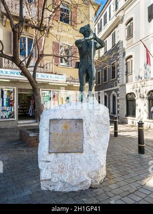 Gibraltar, UK - 18. Mai 2017: Statue von Nelson in der Nähe von Trafalgar Square in Gibraltar, Vereinigtes Königreich in Westeuropa. Stockfoto