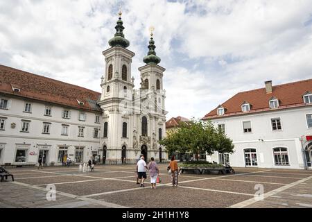 Graz, Österreich. August 2020.die Außenansicht der Maria-hilfer-Kirche in der Innenstadt Stockfoto