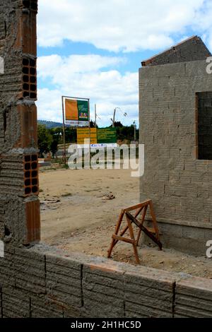 Itamaraju, bahia / brasilien - 4. september 2008: Bau von Häusern des brasilianischen populären Glücksprogramms in der Stadt Itamaraju, in der Sout Stockfoto