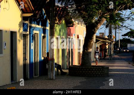 prado, bahia / brasilien - 13. september 2008: Bunte Häuser sind auf der Straße in der Stadt Prado im Süden Bahia zu sehen. Stockfoto