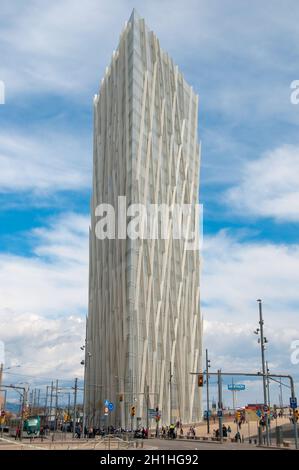 Barcelona, Spanien - XX. September XXXX: Die modernen Architekturen des Telefonica Torre Diagonal ZeroZero Turms Stockfoto
