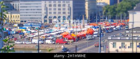 Luftaufnahme des Marktplatzes (Kauppatori), Helsinki, Finnland. Tilt-Shift-Effekt angewendet Stockfoto