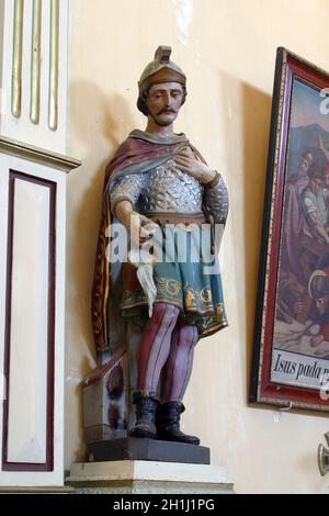 Heiliger Florian, Statue auf dem Altar der Anbetung der Heiligen Drei Könige in der Kirche der Heiligen Dreifaltigkeit in der Barilovicki Cerovac, Kroatien Stockfoto