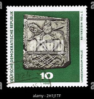 Stempel ausgestellt in Deutschland - Demokratische Republik (DDR) Zeigt die Reiter Stein, in der Halle Museum, circa 1970 Stockfoto