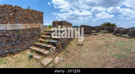 Dungur (oder Dungur 'Addi Kilte) ist die Ruinen eines bedeutenden Herrenhauses in Aksum, Äthiopien - Ruinen des Palastes der Königin Sheba, Aksum Zivilisation A Stockfoto