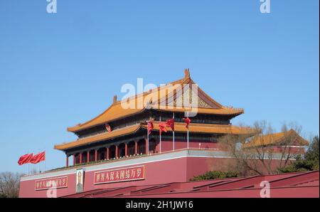 Das Tor des himmlischen Friedens auf dem berühmten Platz des Himmlischen Friedens in Peking Stockfoto