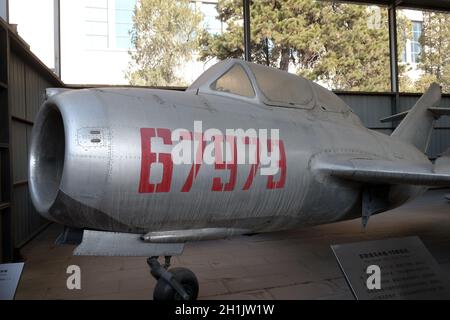 Sowjetischer MiG 15uti Trainer im Militärmuseum der chinesischen Volksrevolution in Peking, China Stockfoto