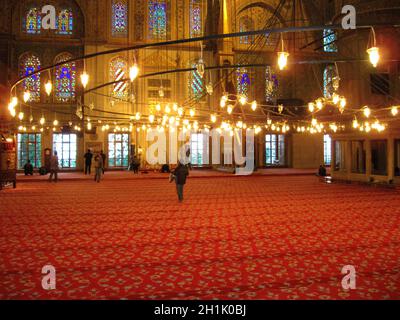 Istanbul, Türkei - 22. Dezember 2008: Das Innere der Blauen Moschee von Istanbul. Mosaik der Mauer in Istanbul, Türkei am 22. Dezember 2008 Stockfoto