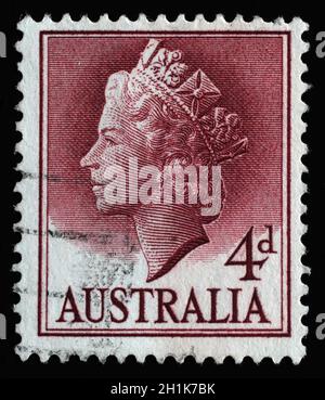 Stempel gedruckt in Australien zeigt Portrait von Königin Elizabeth II., ca. 1957. Stockfoto