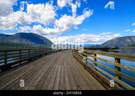 Salmon Arm ist eine Stadt im Columbia Shuswap Regional District im südlichen Landesinneren der kanadischen Provinz British Columbia. Lachs Arm ist ho Stockfoto