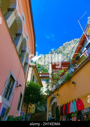 Limone sul Garda, Italien - 21 September, 2014: Der berühmte Ortschaft Limone sul Garda am Gardasee, Italien Stockfoto